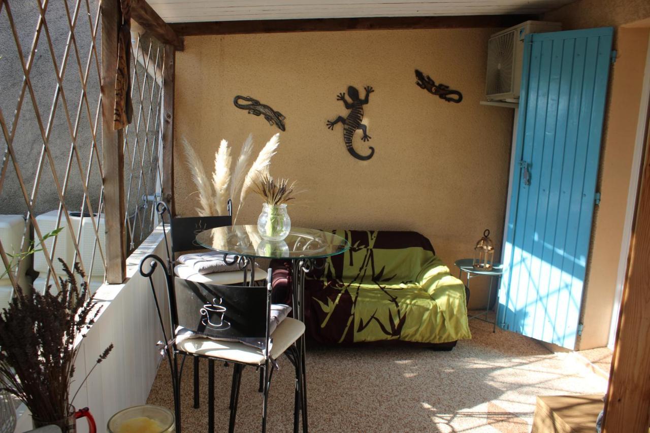 Philippe & Marie, A Louer Petite Chambre Chez L'Habitant Avec Terrasse Dans Villa, Au Pied Du Luberon Cucuron Dış mekan fotoğraf